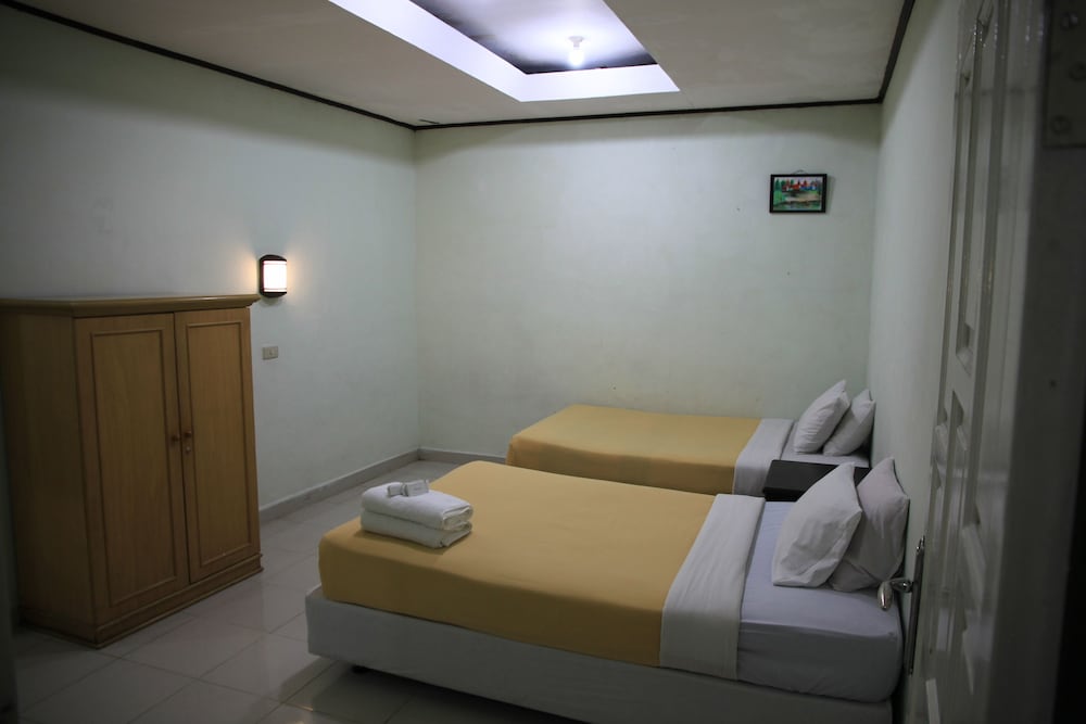 Фото Pandu Lakeside Hotel Parapat - Toba Lake