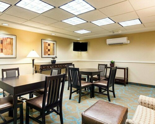 Гостиница Suburban Extended Stay Hotel Quantico