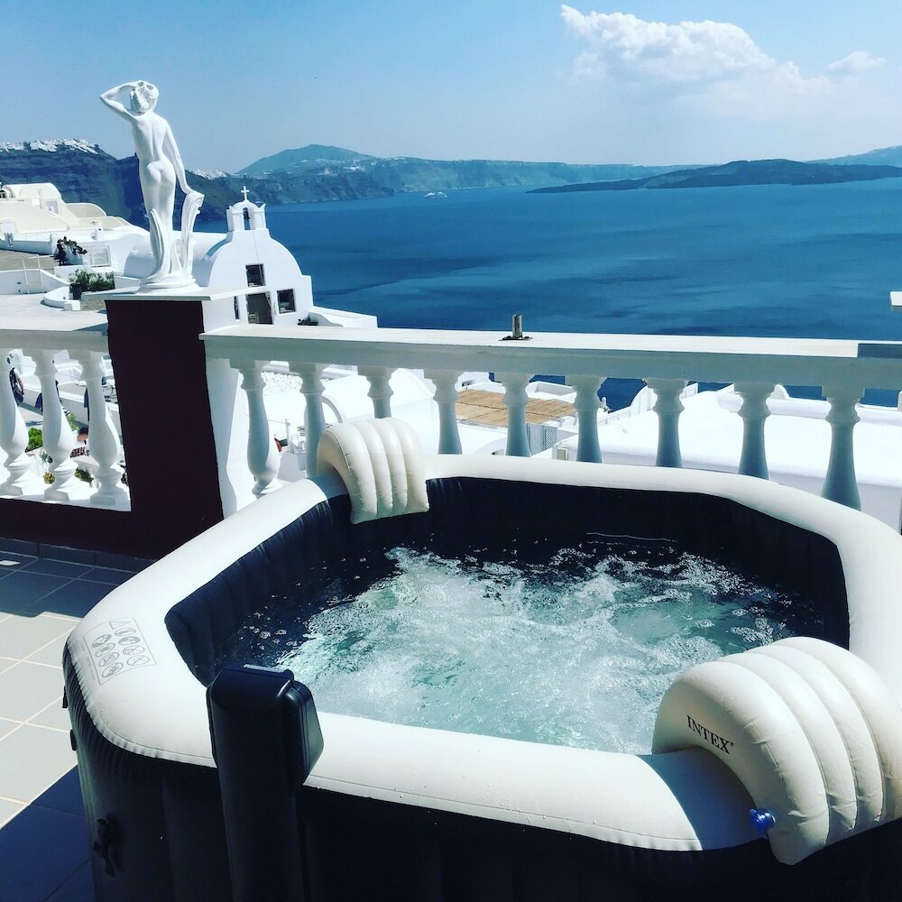 Фото Maryloujohn Villas