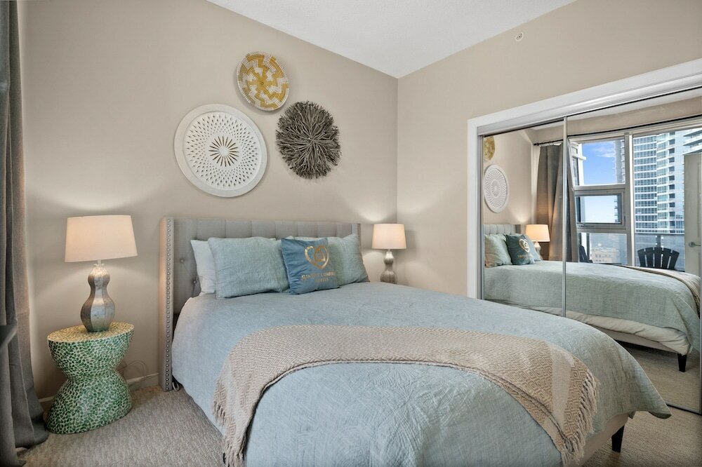 Фото Globalstay. Downtown Calgary Apartments. Free parking