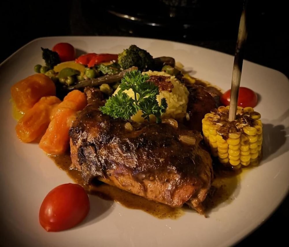 Фото Amazian Mountain River Lodge