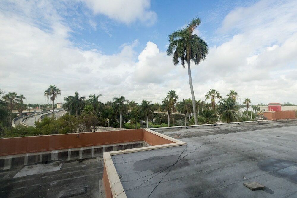 Фото 457 City View Hollywood Beach Resort