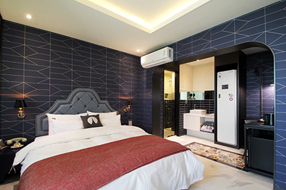 Фото Hotel Frenchcode