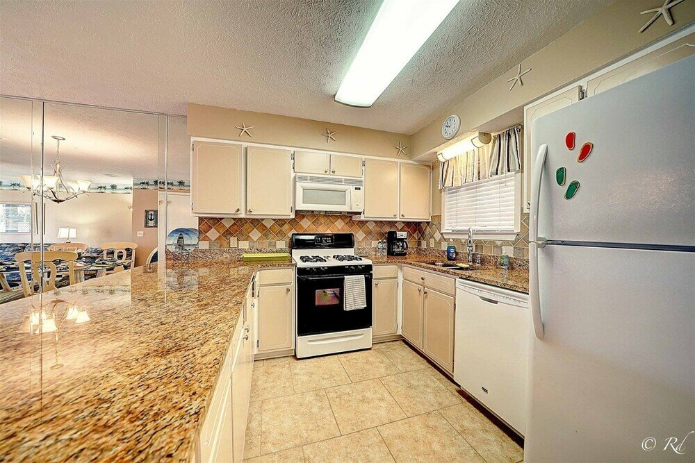 Фото 131 Kimberly Drive