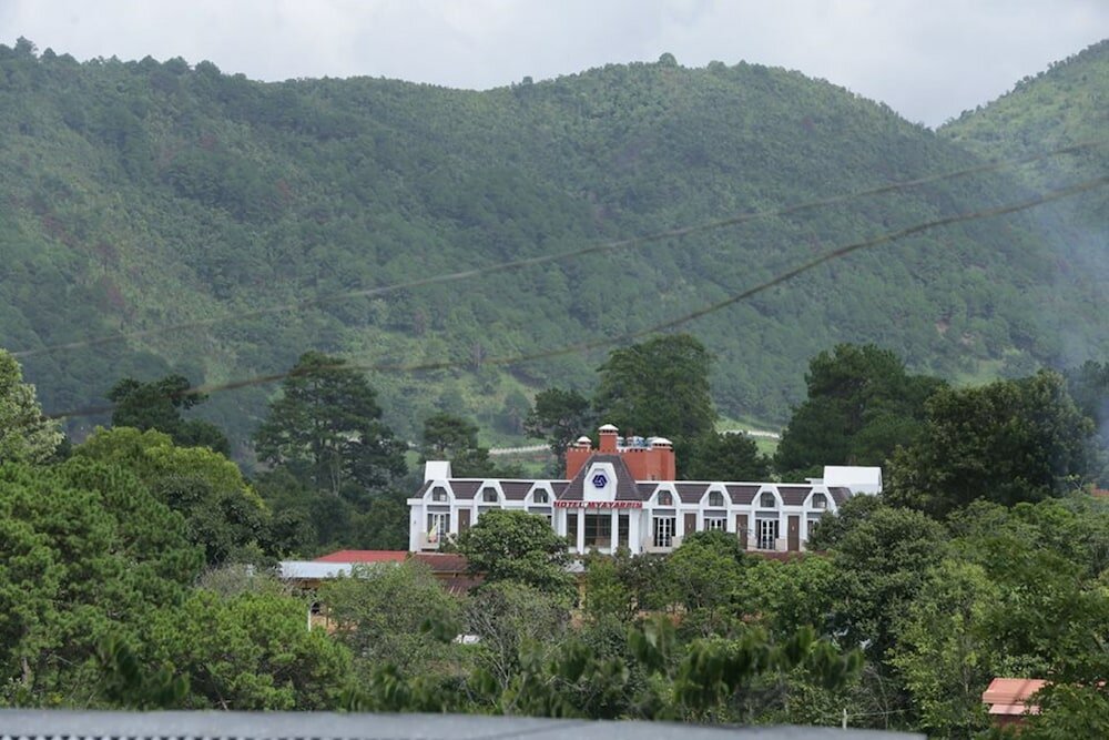 Фото Hotel Mya Yar Pin