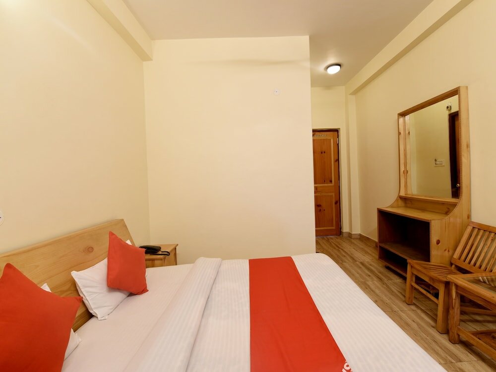 Фото Oyo Parth Regency