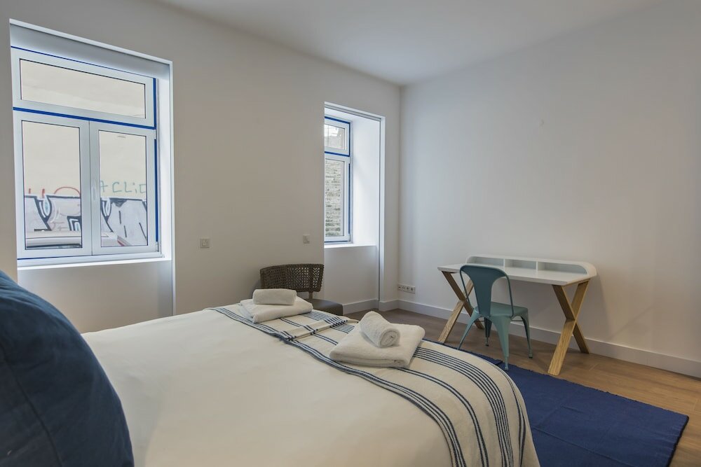 Фото High Ceiling Duplex Apt Cais do Sodre