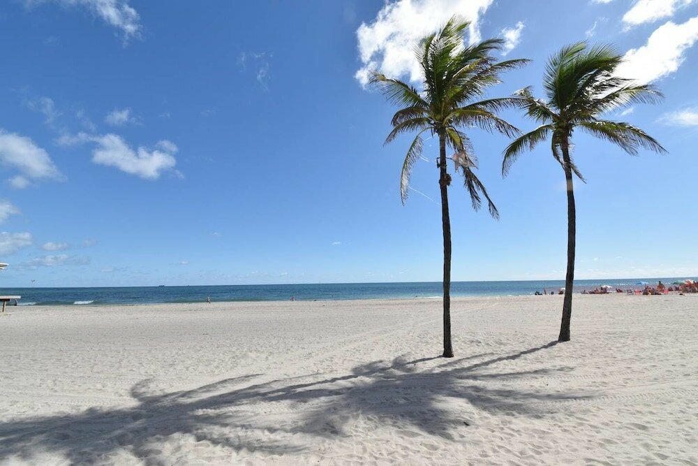 Фото Beach Inn by DesignedVR