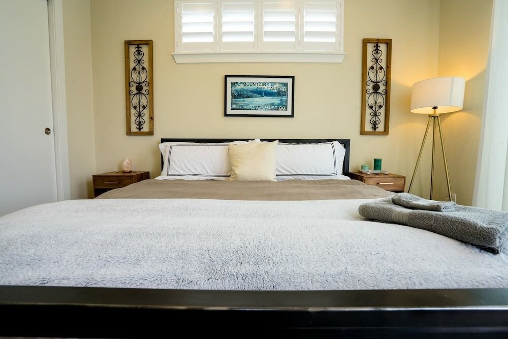 Фото The Ladley Luxury Lifestyle Walk to Mile High