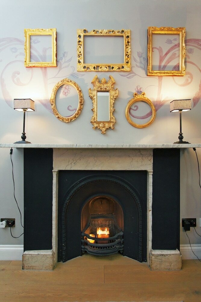 Фото Chelsea Italian Design Home with Terrace