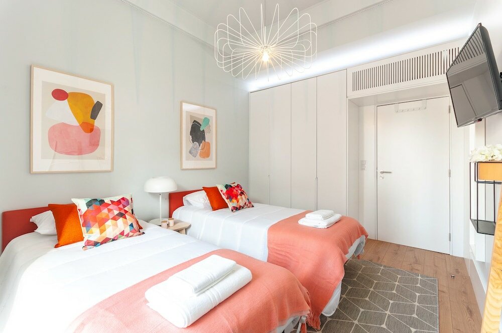 Фото Nlc Rooms & Suites