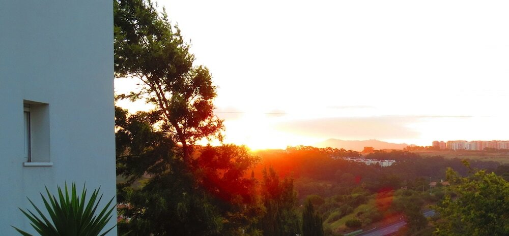 Фото Hilltop Oasis - Lisboa Oeiras