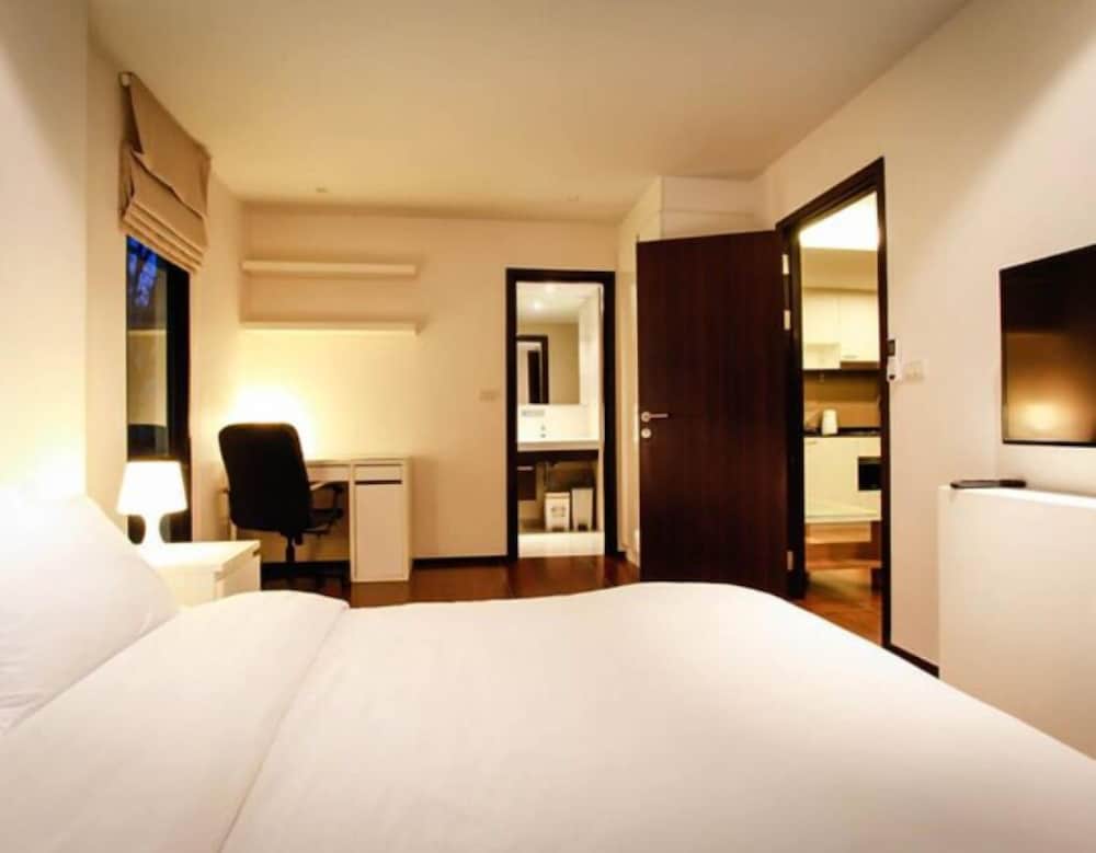 Фото The Title East Wing by Trips Phuket