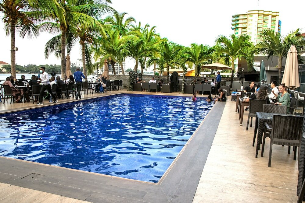 Фото Maroko Bayshore Suites