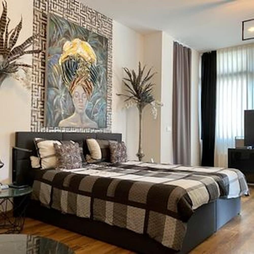 Фото High Level Apartments