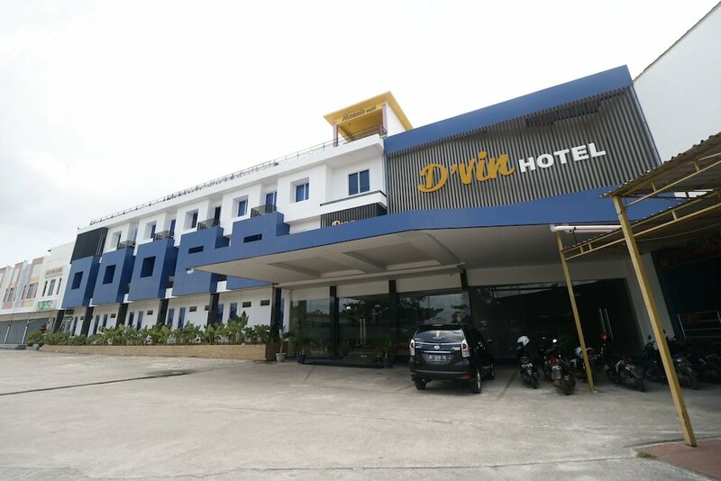 Гостиница RedDoorz Plus @ Tanjung Uncang Batam
