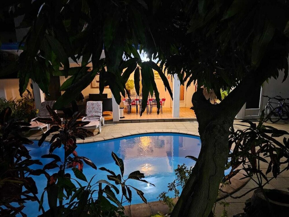 Фото LeBovallon B&B