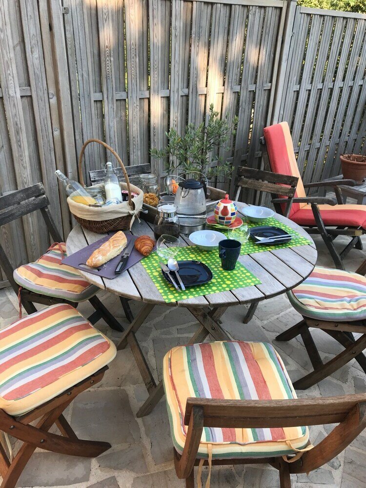 Фото Le numero 100