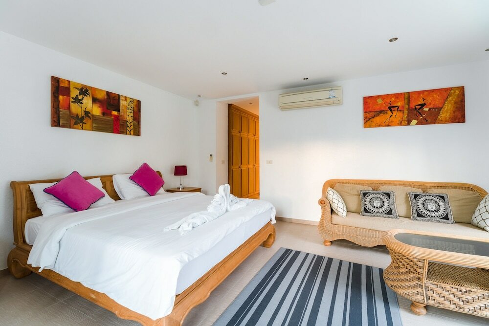 Фото Stunning Luxury Golf and Pool Villas