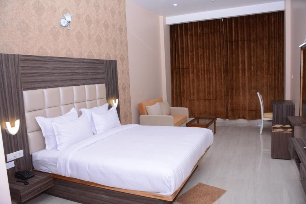 Фото Ratnaa Resort