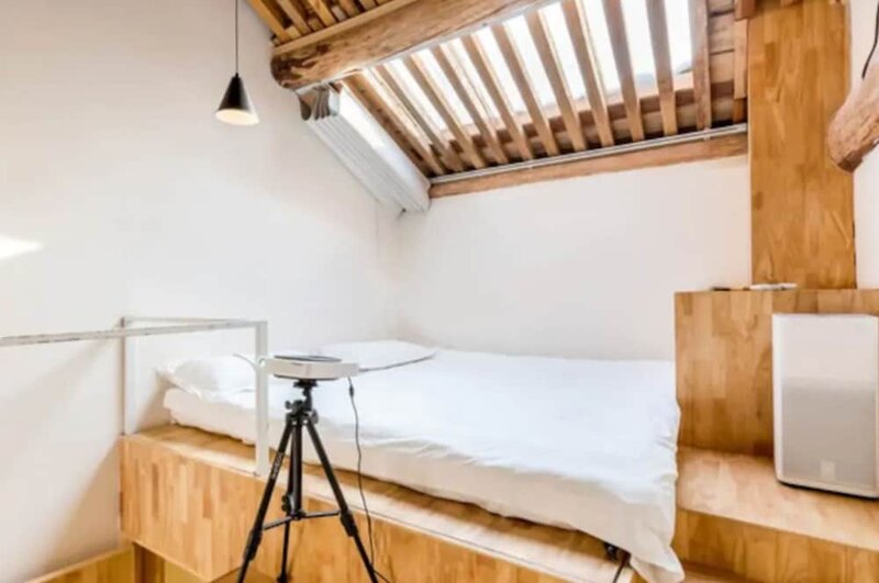 Welcome Home Courtyard- BackLake 15 Cube