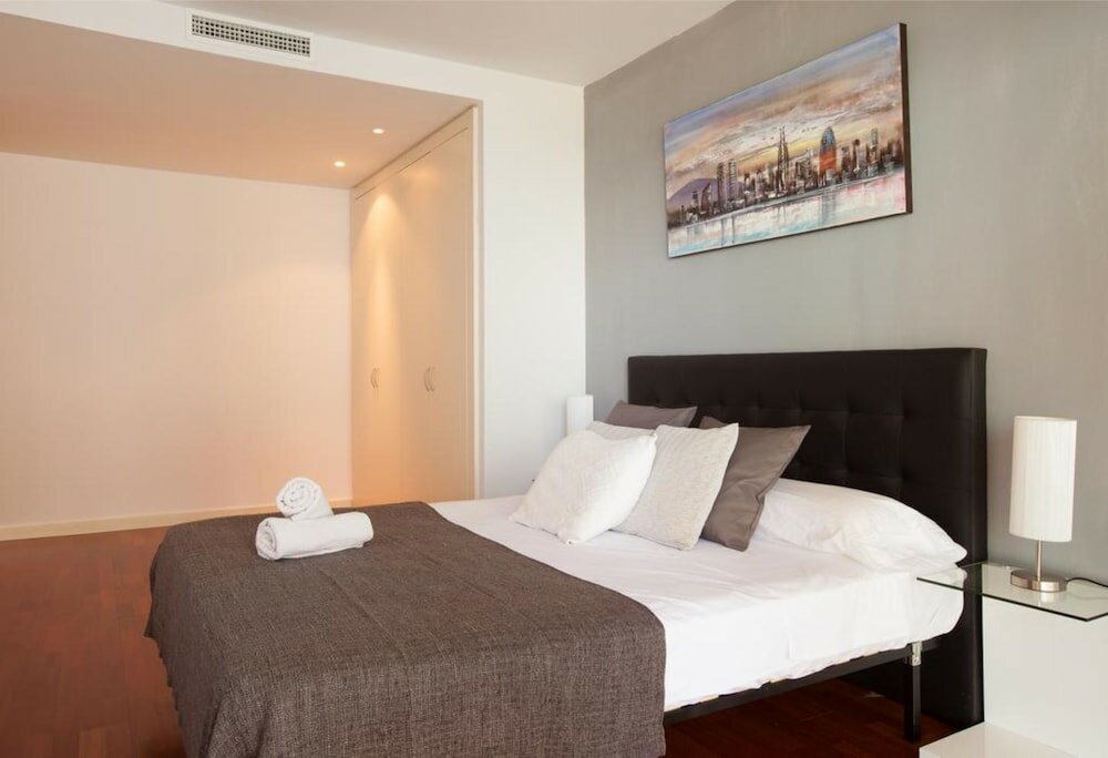 Фото Akira Flats Llum 7th floor