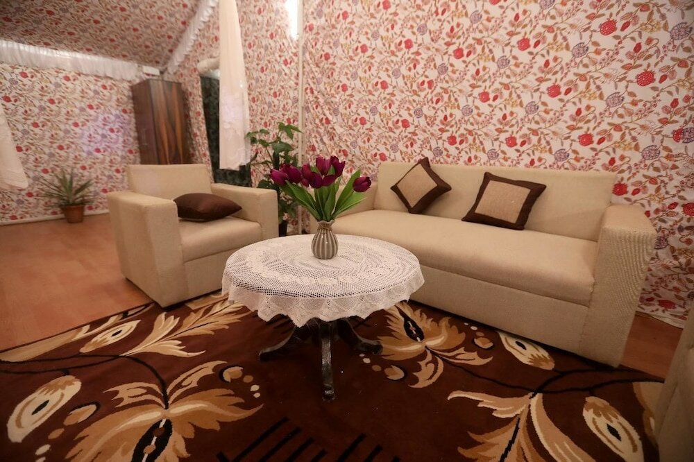 Фото Swachh Room