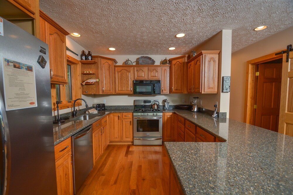 Фото Hootenanny 5 Bedroom House