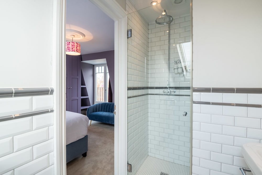 Фото Immaculate Designer Home in Wandsworth