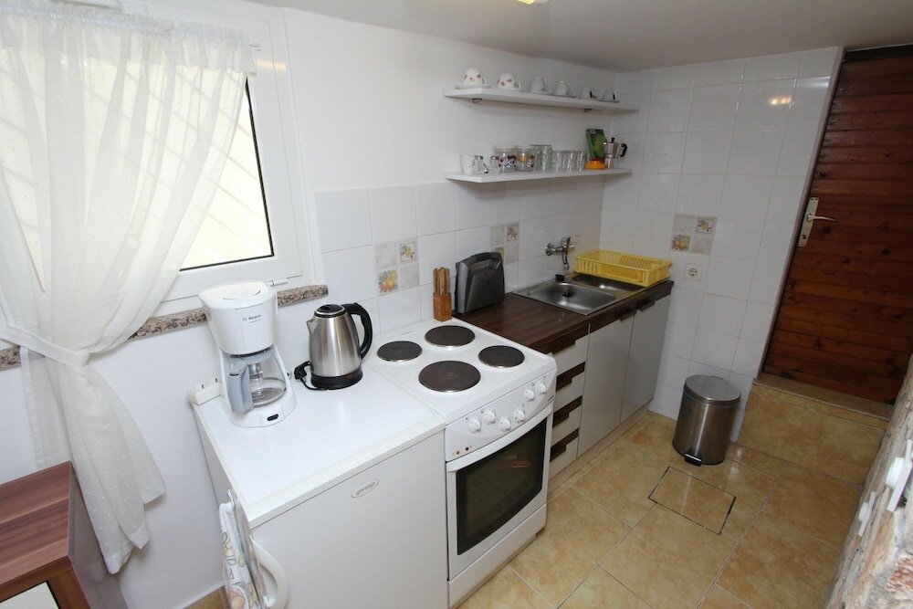 Фото Apartments Knezovic