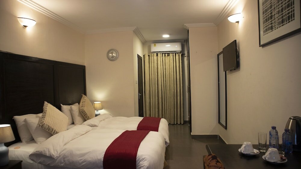 Фото Ssnit Guest House