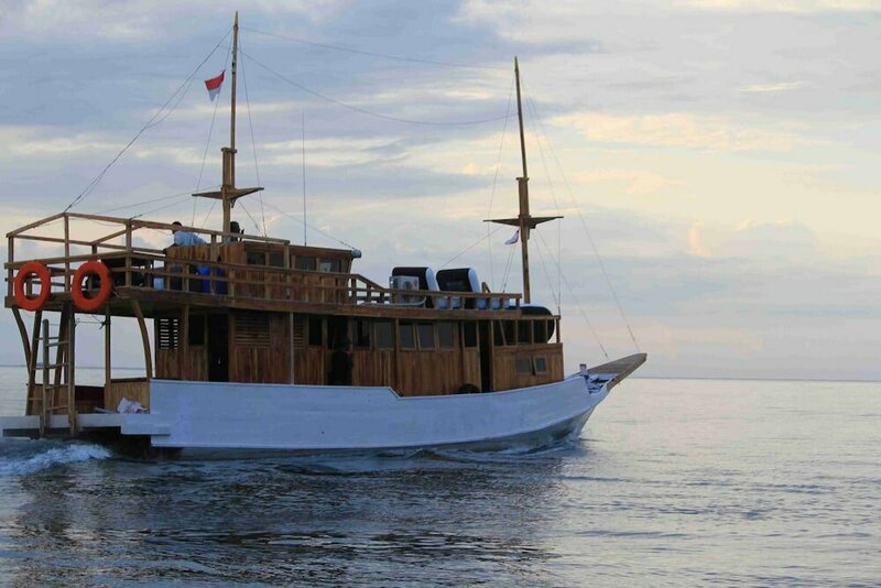 Гостиница Boat Charter Km. Caroline