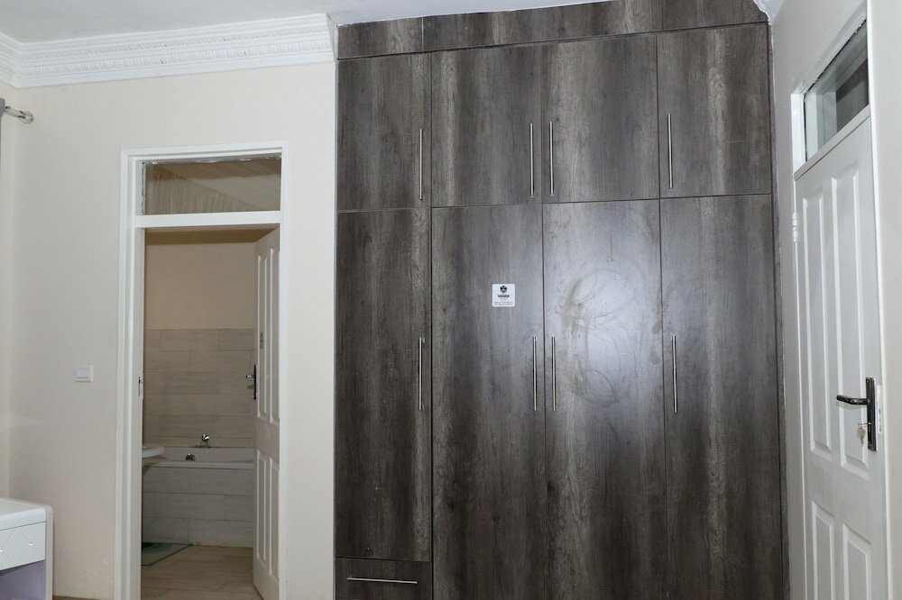 Фото Shailoh Folyjon 2Bedroomed Wing