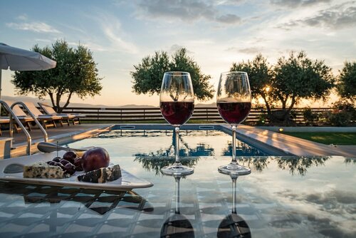 Гостиница Mythic Olive Villa Views - Private Pool