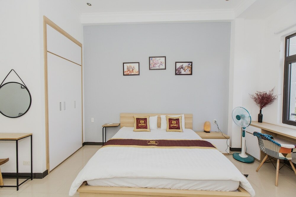 Фото Shjmily House