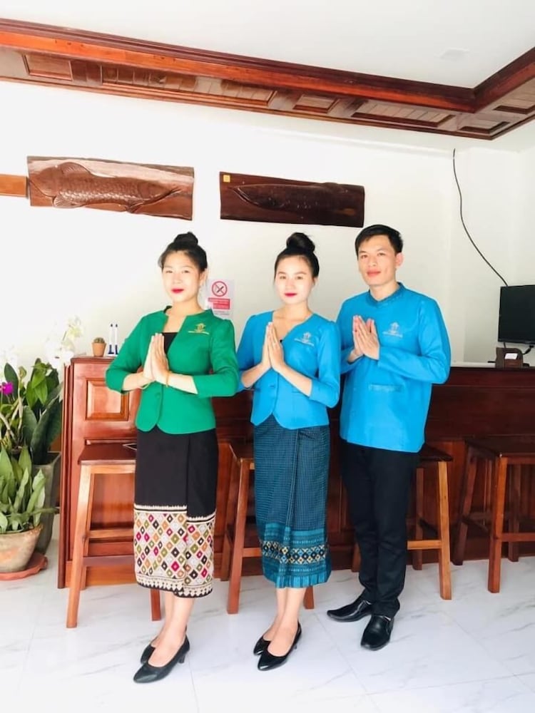 Фото NuttyPhoy Hotel