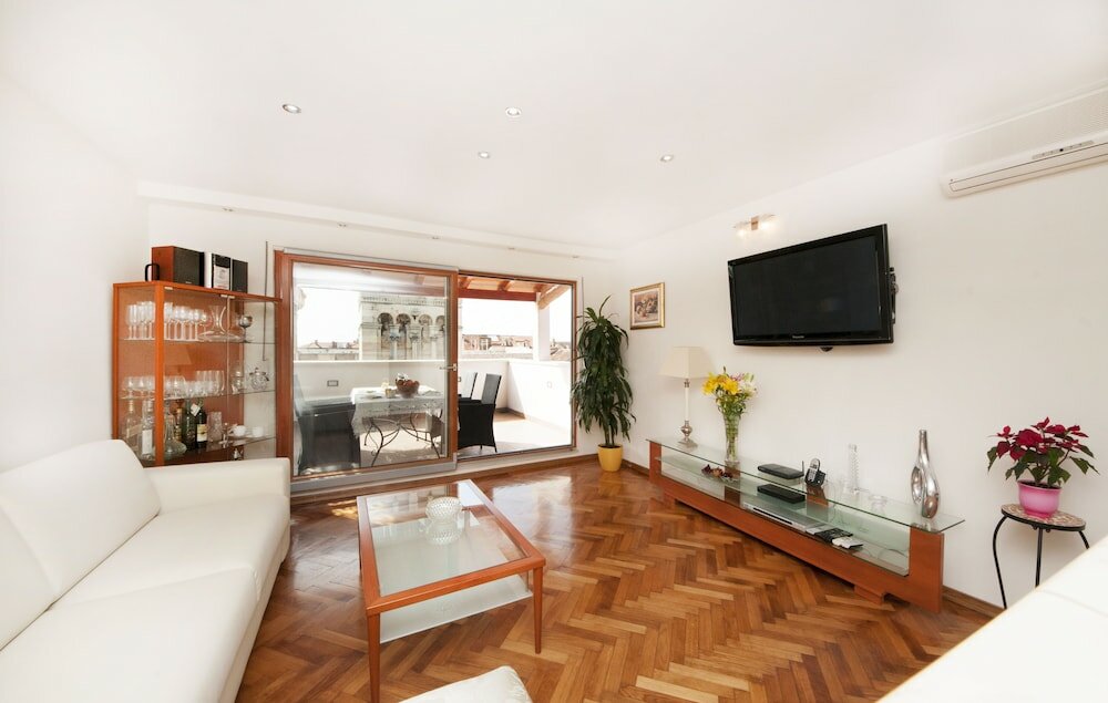 Фото Luxury Apartment Matkovic