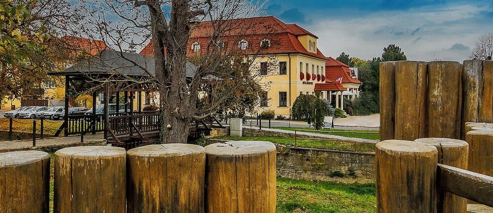 Фото Hotel Buchlovice