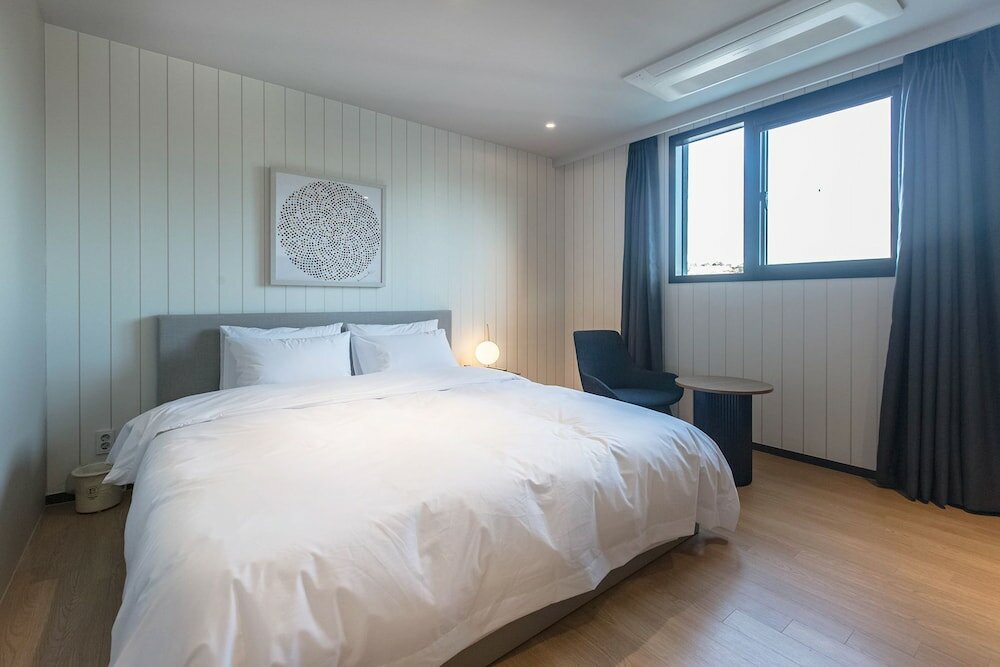 Фото Brown Dot Hotel Geoje