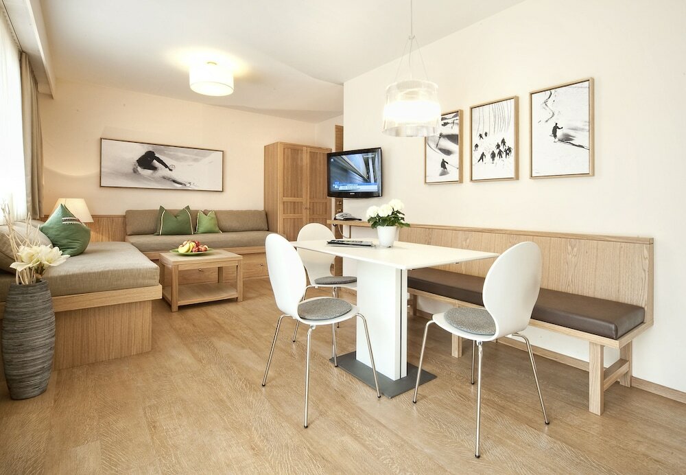 Фото Neuhaus Zillertal Resort