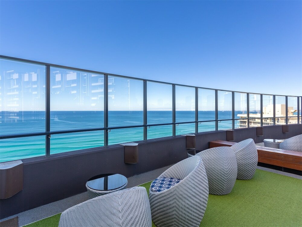 Фото Serain Residences On Surfers Private Apartments