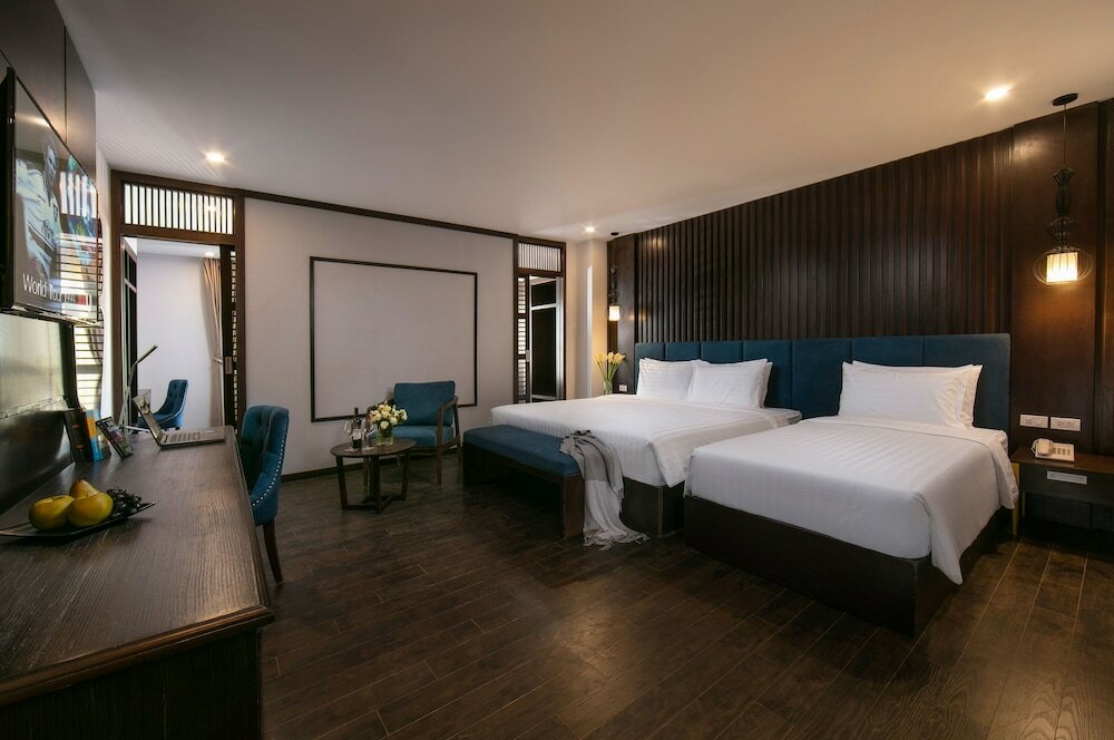 Фото Azalea Parkview Hotel