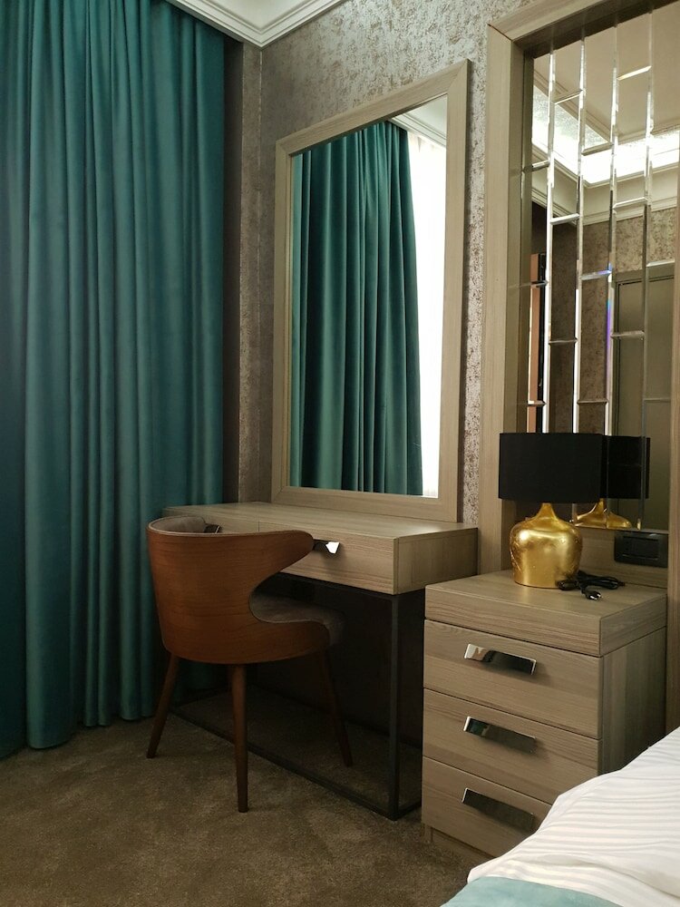 Фото Home Boutique Hotel