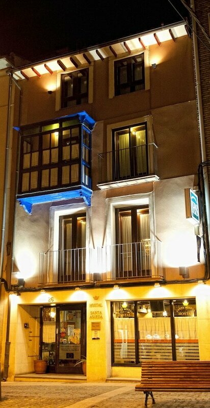 Гостиница Hostal Santa Agueda