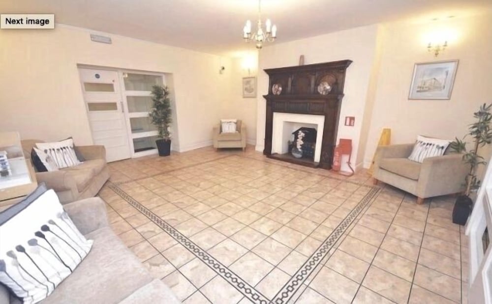 Фото 3 Bed Apartment - Mermaid Quay