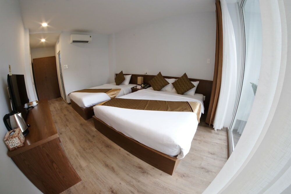 Фото The Umi Hotel