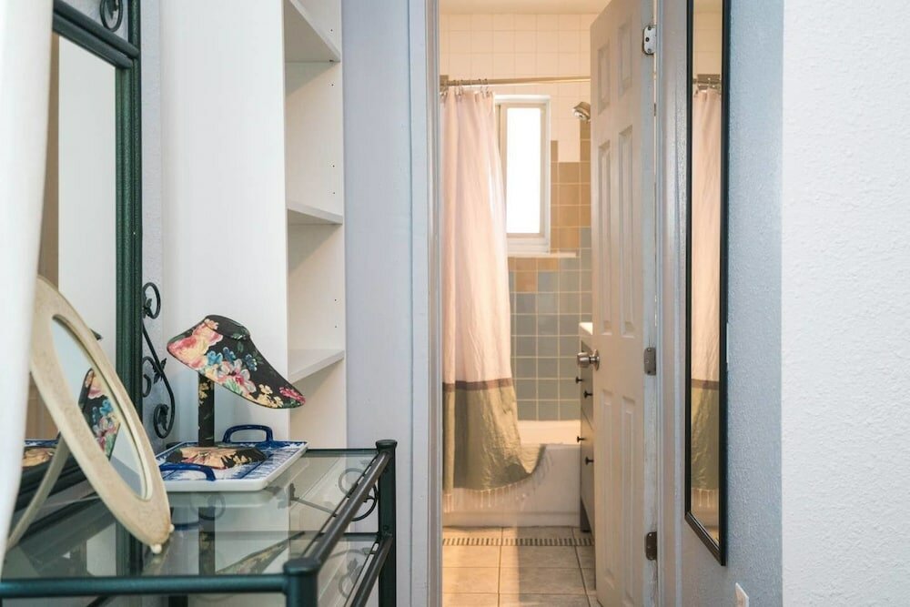 Фото Sunnyside Retro Retreat Private Yard G Line