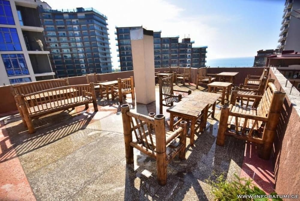 Фото Отель Batumi Inn