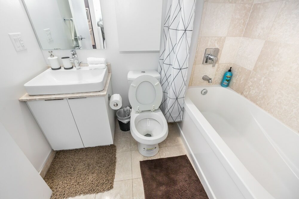 Фото 50+ Floor View of Lake-shore Executive Stay