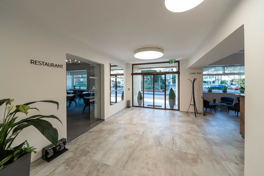 Фото Bohemia Inn Hotel